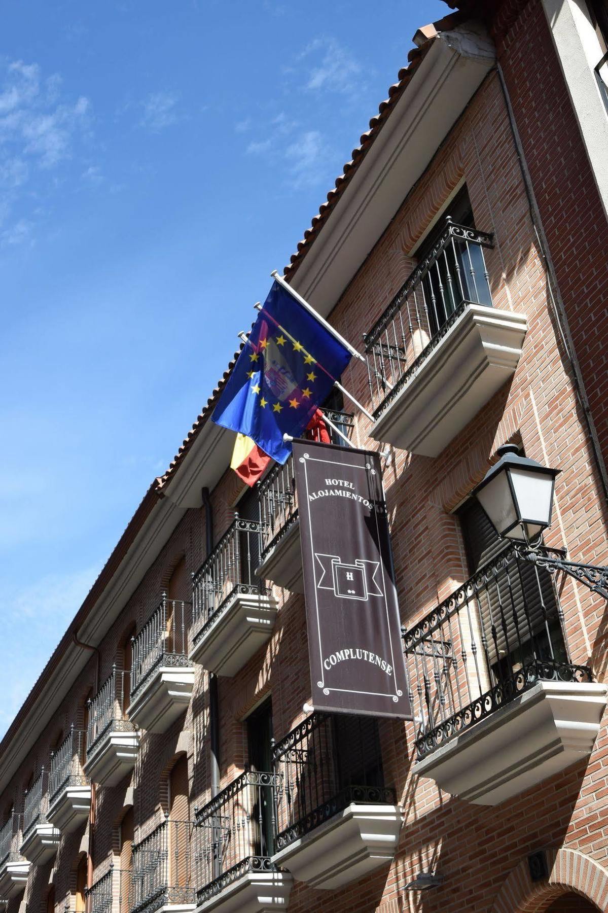 Hotel Complutense 알칼라데에나레스 외부 사진